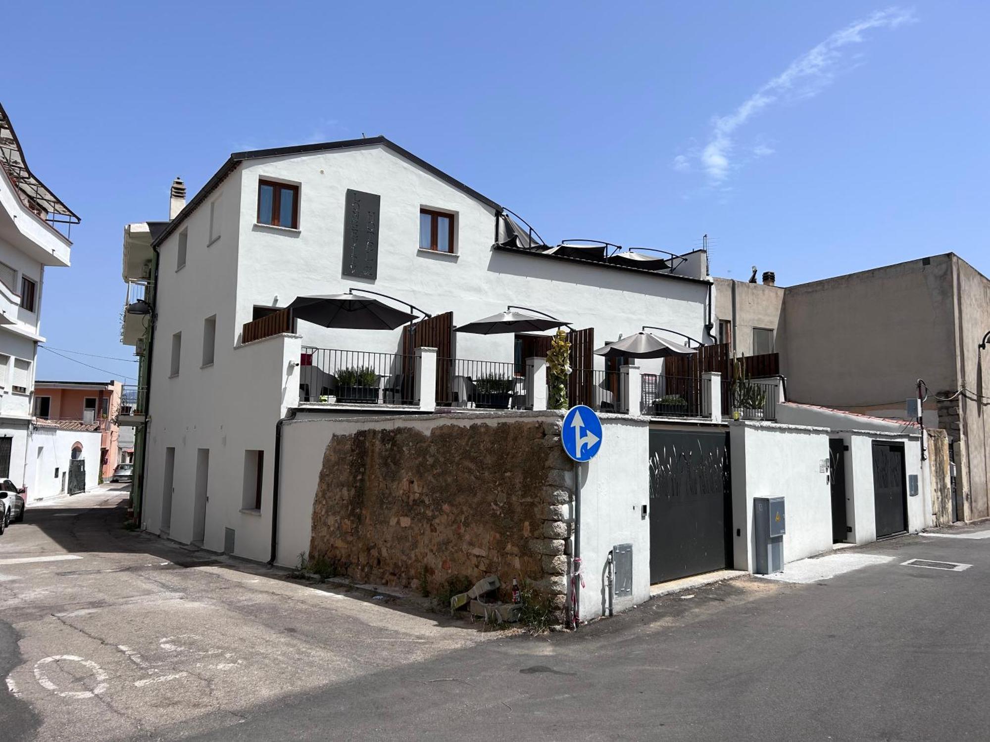 Longevity Hotel Tortolì Extérieur photo